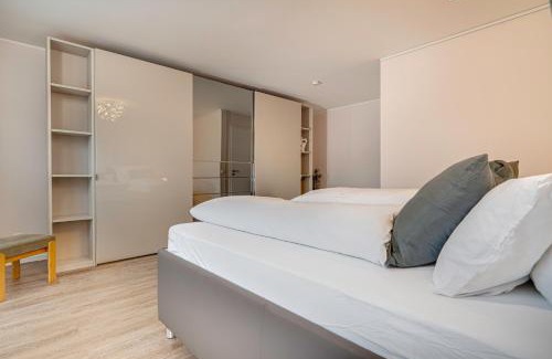 Rhein-Erft-Kreis District Casa | Köln-Pulheim Saphier Haus I15 min Köln Messe Lanxess I 180m2 über 4 Level I Komfort I P I Palmengarten I Babybett