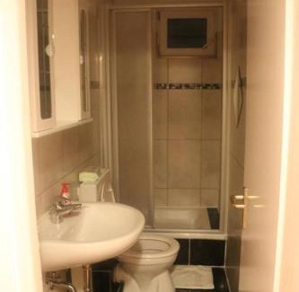Bickendorf Apartamento | Kölner Pension Apartments
