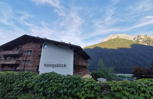 Medraz Casa | Königsblick Panorama Superior 121 - Hotel Königsblick by keyone