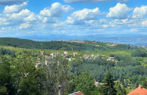 Vitosha District Casa | Kъщичка в полите на планина Витоша с коне и животни