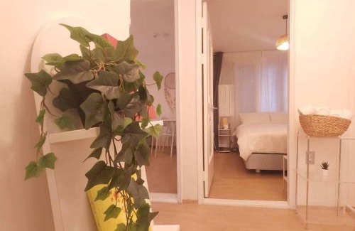 Seogang-dong Apartamento | K-10 White Linen House