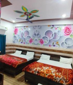 Vrindavan Casa | K D Dham Hotel - Near Prem Mandir & Iskcon Temple