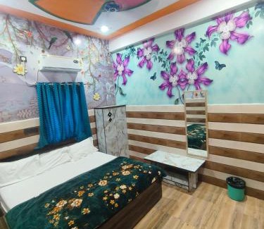 Vrindavan Casa | K D Dham Hotel - Near Prem Mandir & Iskcon Temple