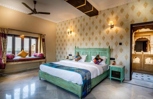 Amar Sagar Pol Hotel | K D PALACE - Heritage Hotel On Fort