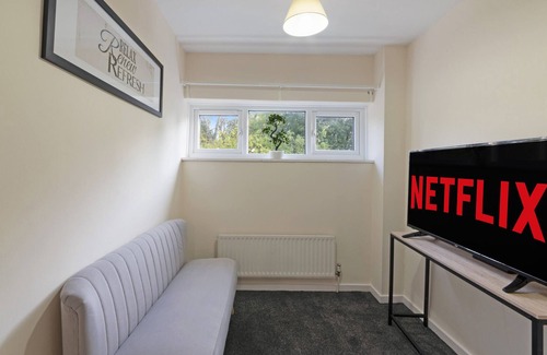 Hatfield Apartamento | K Suites - Cozy 4 bed Flat w/ FREE parking