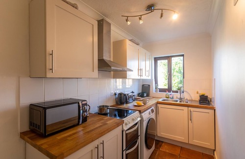 Colchester Casa | K Suites - Lovely 2-bed House w/free parking