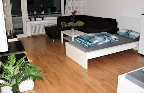 Weiden Apartamento | K98b modern apartment with W-LAN in Cologne Weiden