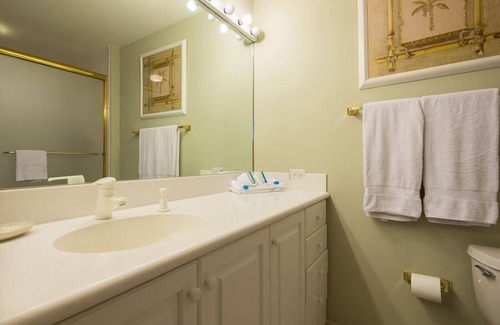 Kaanapali Condominio | Kaanapali Royal #n302 2 Bedroom Condo by RedAwning