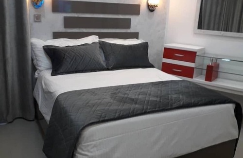 Livingstone Cabina | Kaazmein Lodge