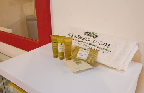 Livingstone Cabina | Kaazmein Lodge