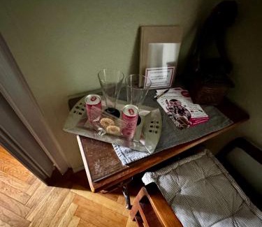 Nepszinhaz negyed Apartamento | Kabin