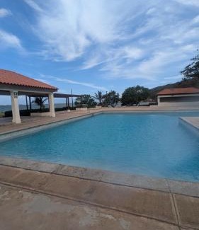Portmore Apartamento | Kacey's Oceanview Condo