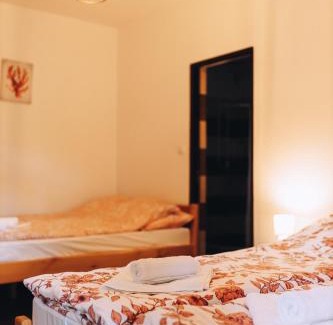 Comiat Casa | Kacor Guesthouse