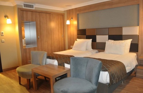 Kadikoy Cama Y Desayuno | Kadıköy Park Suites