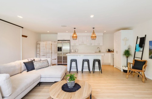 Newport Apartamento | Kahakai Garden Just footsteps from the beach
