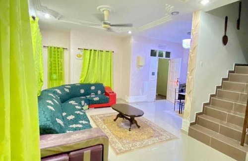 Batu Buruk Casa | KAHFI Aiza Homestay @ Kuala Terengganu