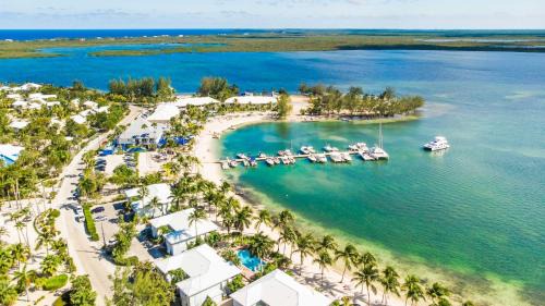 Rum Point Apartamento | Kaibo Escape - Beachfront Condo with a Special Last-Minute Rate