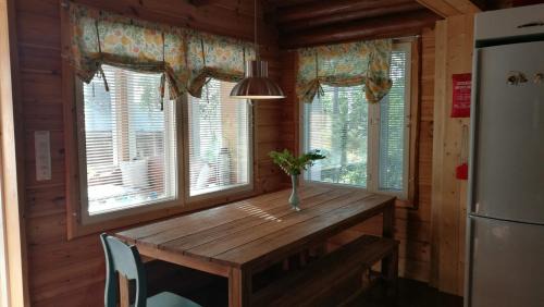 Pieksamaki Chalet De Esquí | Kaijonselän mökit Pyhitty