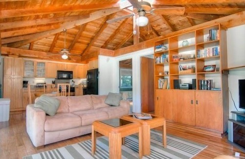 Kailua Cabaña | Casa de huéspedes Kailua con piscina y vistas! Parking y wi-fi incluido.