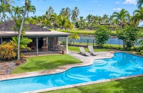 Kailua Cabaña | Casa de huéspedes Kailua con piscina y vistas! Parking y wi-fi incluido.