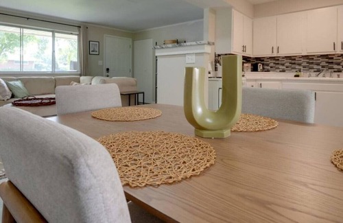 Reynoldsburg Casa | Kaiser Coop - 3 BR 2BA, single-family home