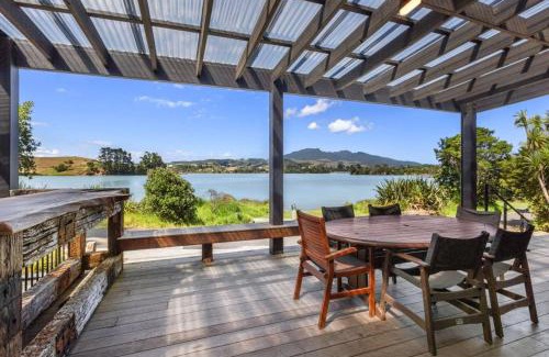 Raglan Casa | Kaitoke Retreat & Studio