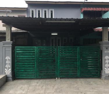 Pasir Gudang Casa | Kak Ani Homestay
