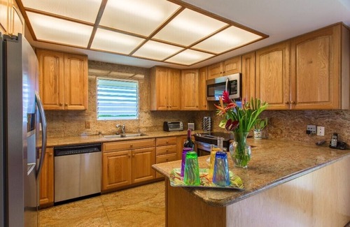 Kalama Tract Casa | Kakela Kai, Casa Kailua frente a la playa, privado, A / C