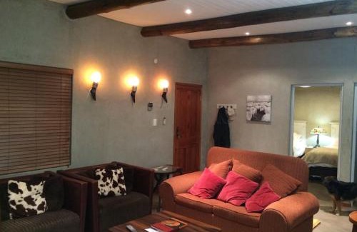 Khara Hais Casa | Kalahari Cottage