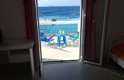 Neo Kalamaki Villa | Kalamaki Mar - de toda la Villa justo en frente de la playa