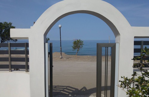 Neo Kalamaki Villa | Kalamaki Mar - de toda la Villa justo en frente de la playa