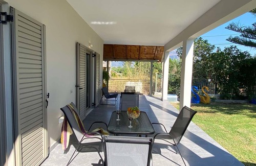 Kalamata Casa | Kalamata Garden Haven - Escape Amidst Greenery