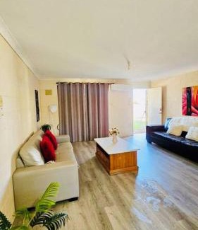 Victory Heights Apartamento | Kalgoorlie, Unit 2, Golden Patch Retreat