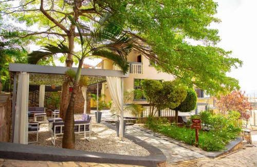 Remera Cama Y Desayuno | Kalih Villa