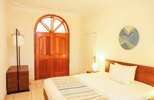Remera Cama Y Desayuno | Kalih Villa