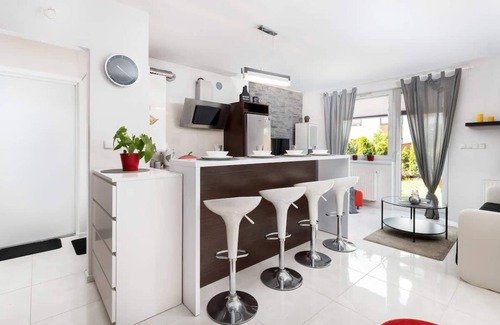 Pierwoszyno Apartamento | Kalinowa 6G | Bright Apartment | Garden & Parking