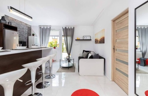 Pierwoszyno Apartamento | Kalinowa 6G | Bright Apartment | Garden & Parking