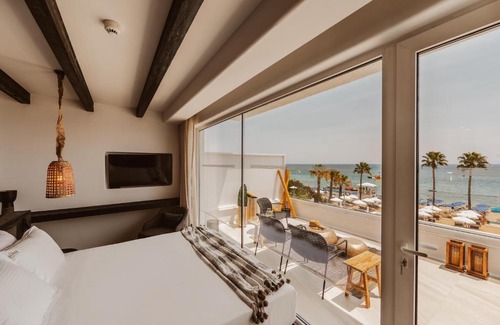 Ayia Napa Hotel | Kaliva Suites - Adults Only