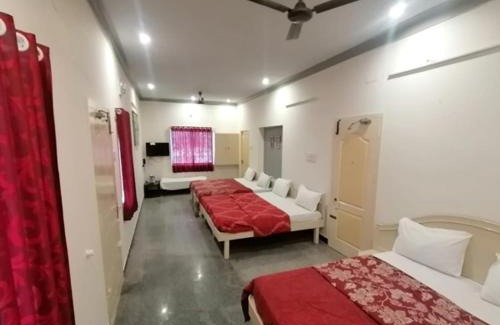 Yercaud Hotel | Kallal Resorts