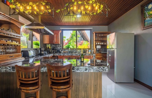 Peñas Blancas Villa | Kaluma Frog Farmstay Villa La Fortuna