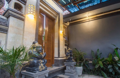 Lodtunduh Villa | KALYA VILLA UBUD 6 BEDROOM PRIVATE POOL AND KITCHEN