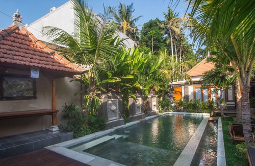 Lodtunduh Villa | KALYA VILLA UBUD 6 BEDROOM PRIVATE POOL AND KITCHEN