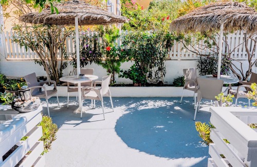 Kamari Apartamento | Kamarela Studios