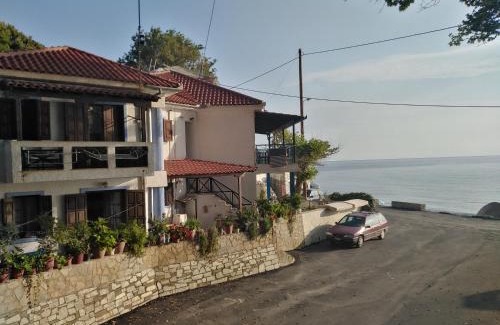 Keramidi Casa | Kamari Beach guest house