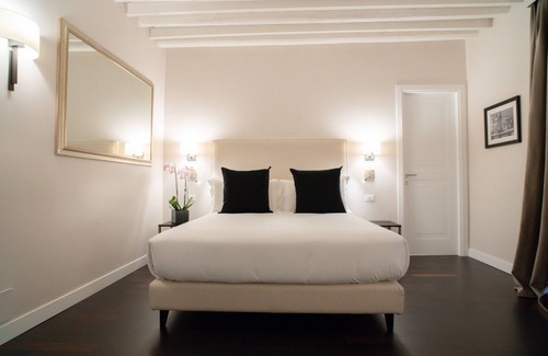 Rione XI Sant'Angelo Casa | Kame Hall