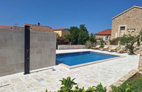 Sveti Filip i Jakov Villa | Kamena kuća Roko
