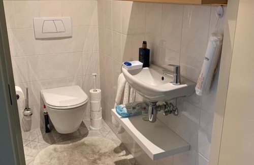 Kortrijk Casa | Kamer met terras te Kortrijk met uitzicht op de Leie