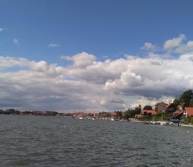 Mikolajki Cabina | Kameralny domek drewniany letniskowy w Mikolajkach