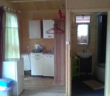 Mikolajki Cabina | Kameralny domek drewniany letniskowy w Mikolajkach
