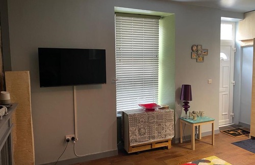 Millport Casa | Kames Bay Cottage Couples Retreat Millport